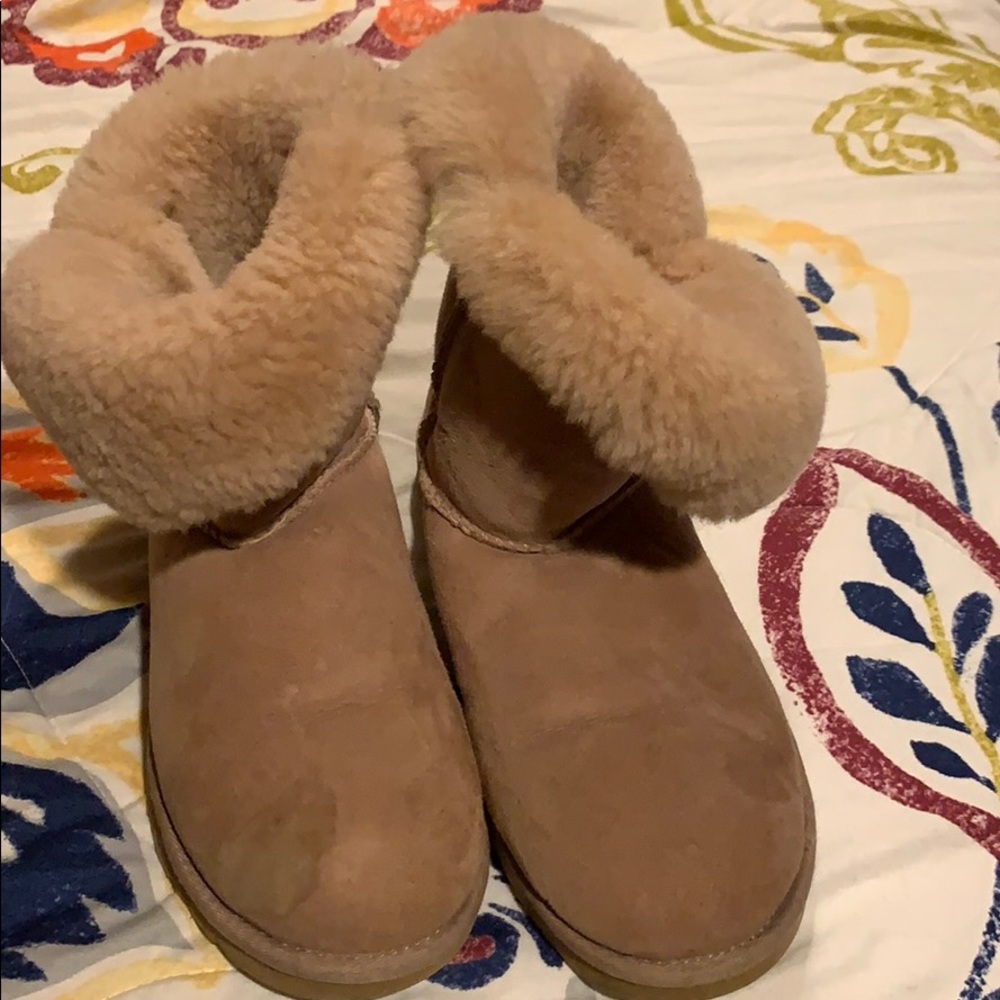 Pink button side Uggs